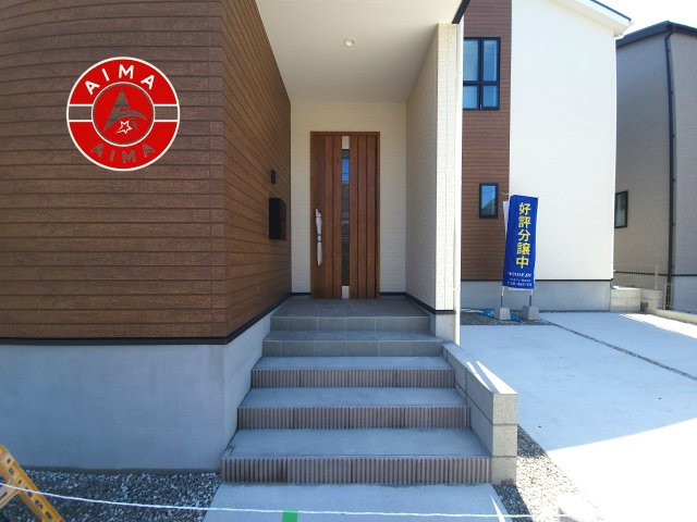 福岡市南区弥永2丁目第3-2棟（1号棟）の玄関|おでかけの時も帰った時も、「我が家」を最初に感じでもらえる素敵な空間に。