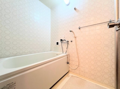 【浴室】 | 藤和中山コープ | ◆お子様と一緒にバスタイムを楽しめる広々空間。浴室乾燥機付で心地よいバスタイムを実現します。