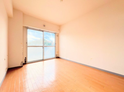 【洋室】 | 藤和中山コープ | ◆陽差しを長時間受ける事が出来る暖かい室内です♪