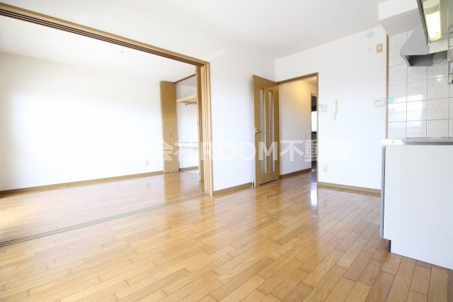 エスポワールはるかの居間・リビング|使いやすいリビングです