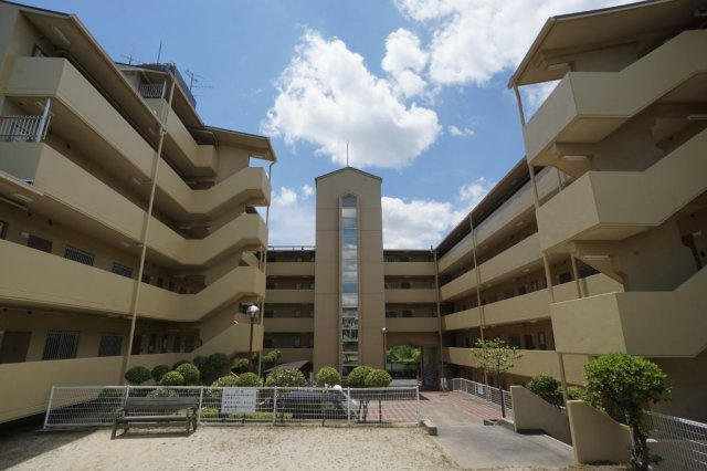 三和平城グランドパレス