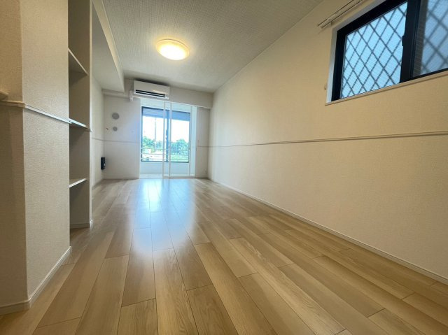 【居間・リビング】 | ※同タイプの写真です