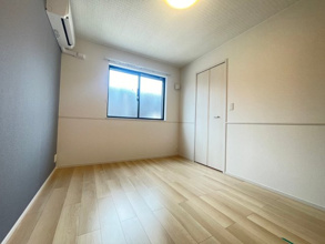 【洋室】 | ※同タイプの写真です