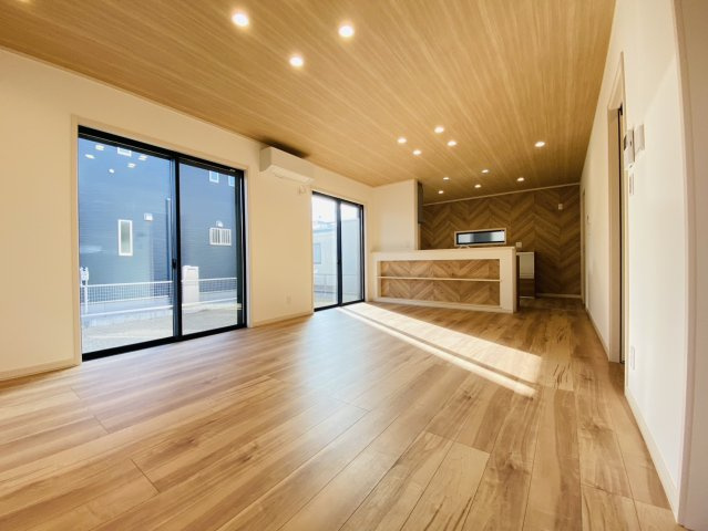 瑞穂市 別府（穂積駅） 2階建の居間・リビング