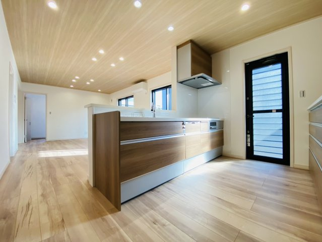 瑞穂市 別府（穂積駅） 2階建の居間・リビング