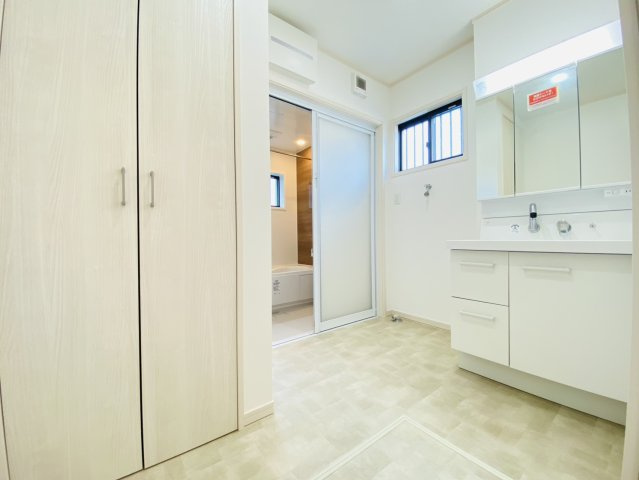 瑞穂市 別府（穂積駅） 2階建のその他|洗面所