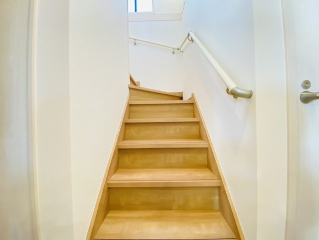 瑞穂市 別府（穂積駅） 2階建のその他|階段