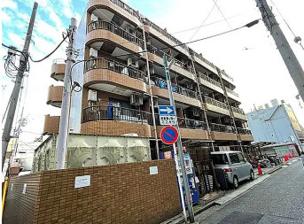 川崎市川崎区　一棟マンションの外観
