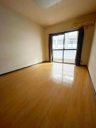 川崎市川崎区　一棟マンションの洋室