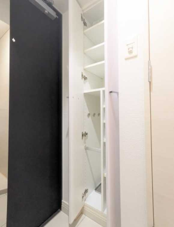 レスティア三軒茶屋　分譲賃貸　ペット相談　ネット0の玄関