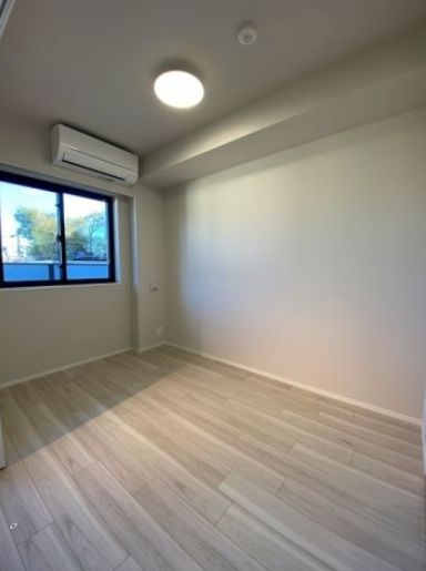 【寝室】La Perla JiyugaokaⅡ