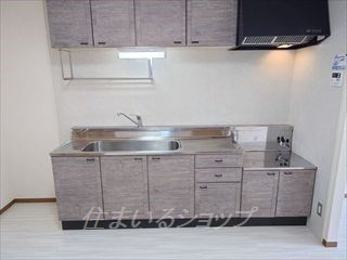 広島市安佐北区亀山１丁目のアパートのキッチン
