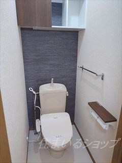 広島市安佐北区亀山１丁目のアパートのトイレ|シャワートイレ・収納あり