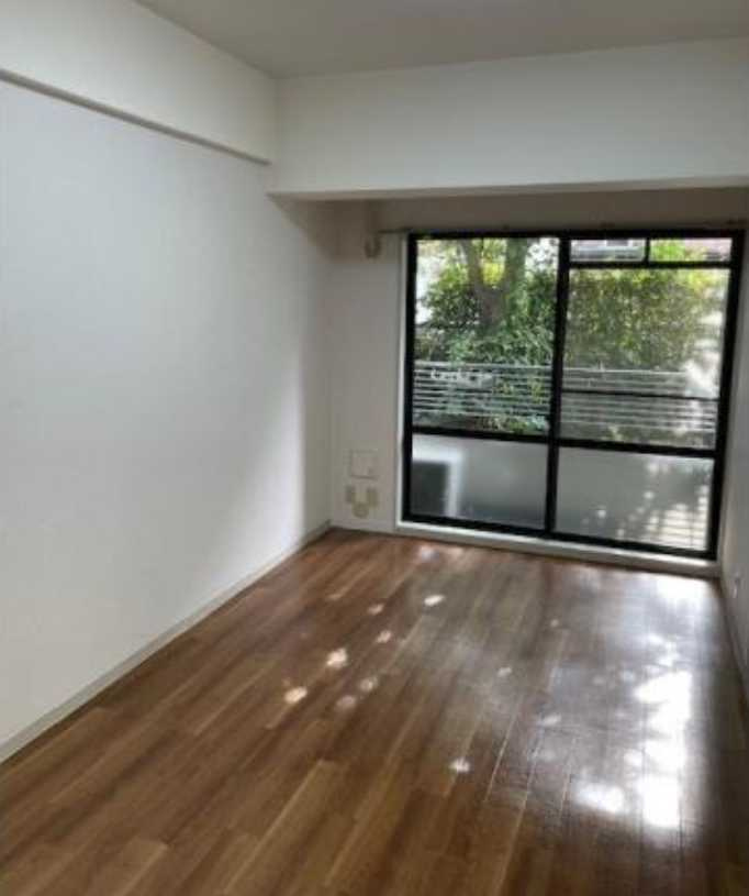 パークサイドフラット三茶　陽当たり良好　室内洗濯機置場　宅配ボックスの内装