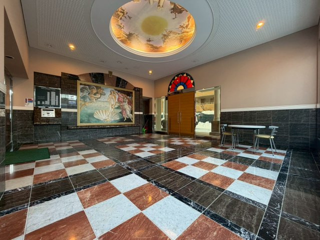 ダイアパレスザ・ワンハンドレッドシティ旭ヶ丘のエントランス