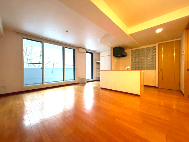 ダイアパレスザ・ワンハンドレッドシティ旭ヶ丘の居間・リビング