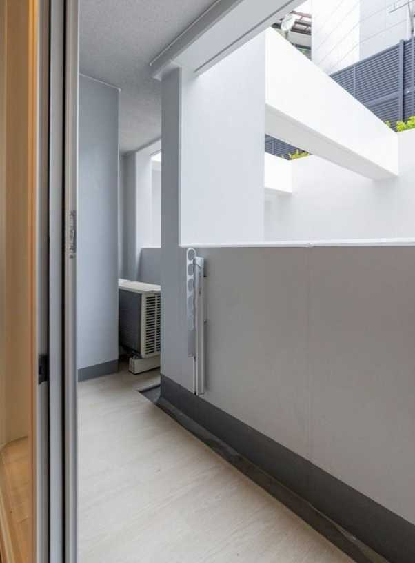 アジールコート三宿テラス　礼金0　ペット相談　新築のバルコニー