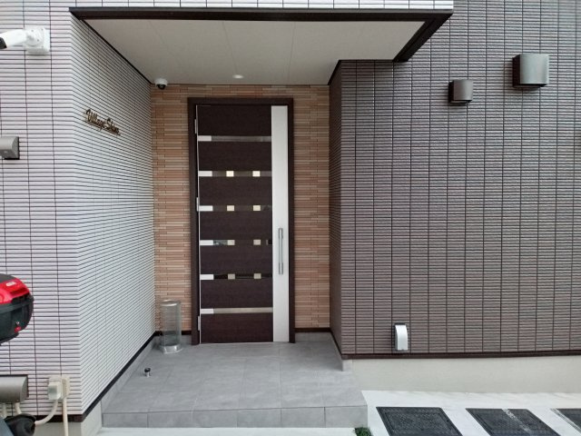 府中市小柳町１丁目の賃貸マンションのエントランス|清潔なエントランスです
