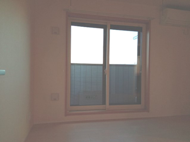 府中市小柳町１丁目の賃貸マンションの寝室|開放的な寝室です