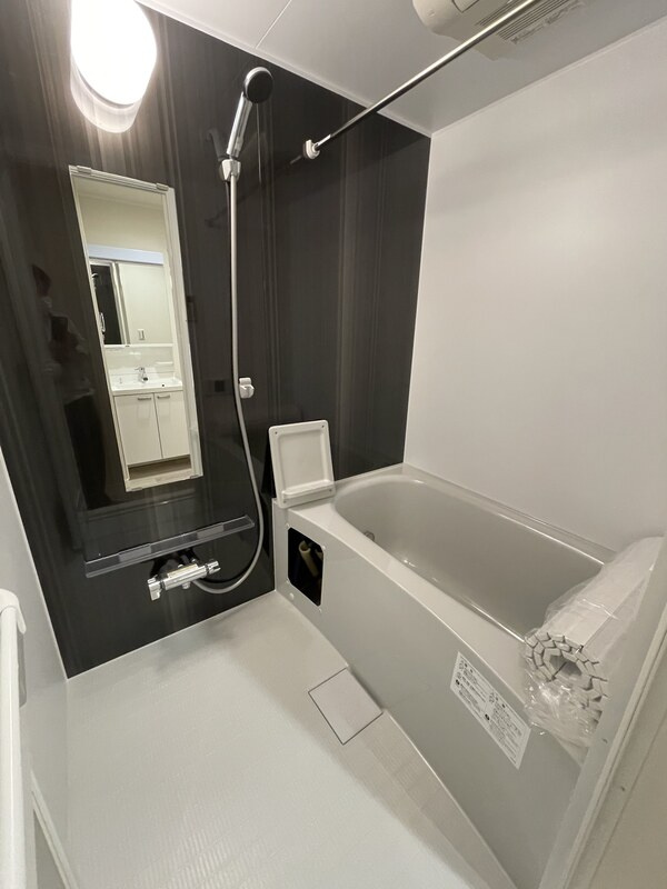 府中市小柳町１丁目の賃貸マンションの浴室