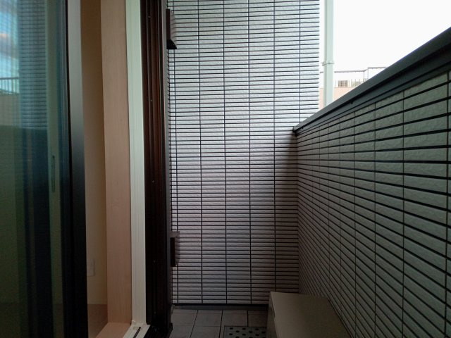 府中市小柳町１丁目の賃貸マンションのバルコニー