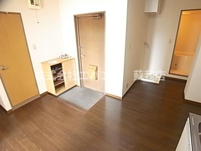 【寝室】 | ラインビル港町 | 使い勝手のいい寝室です