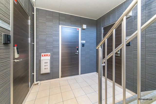 レジェーロ稲葉のエントランス