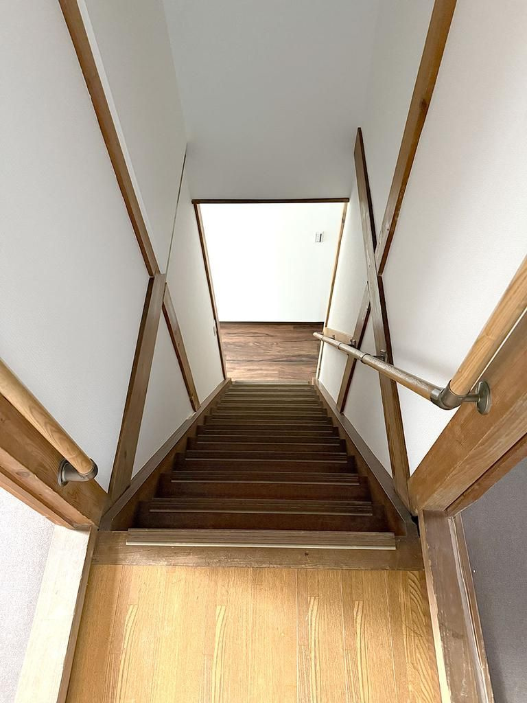 常称寺町リノベ戸建ての洋室