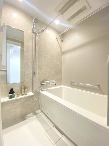 ファミール月寒の浴室