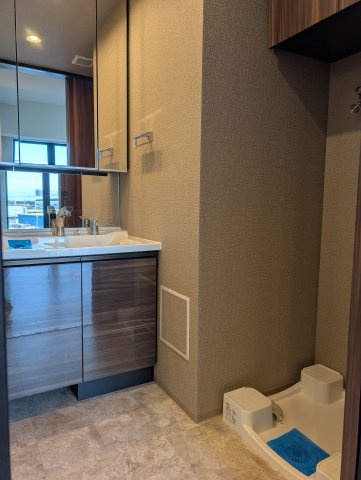 レーベン福岡天神ONE TOWERのロビー