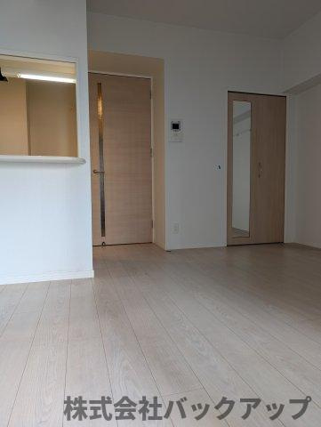 エンクレスト薬院大通の居間・リビング