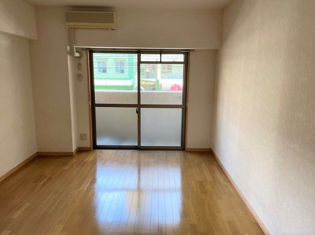 ピオーレ大手門の居間・リビング