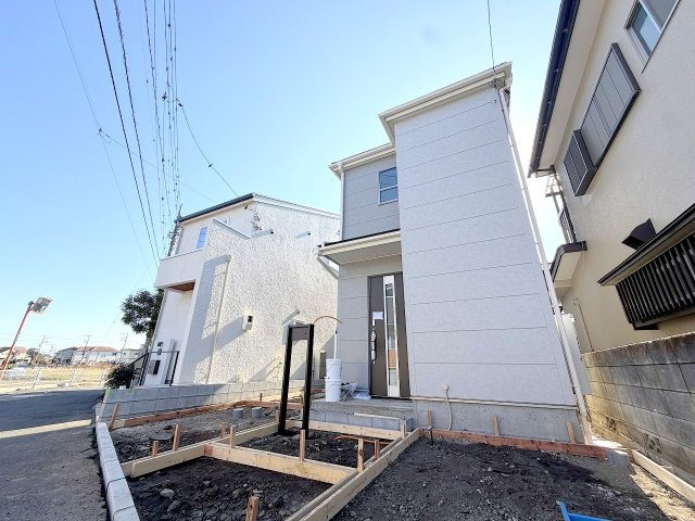 昭島市中神町2丁目  新築戸建の外観