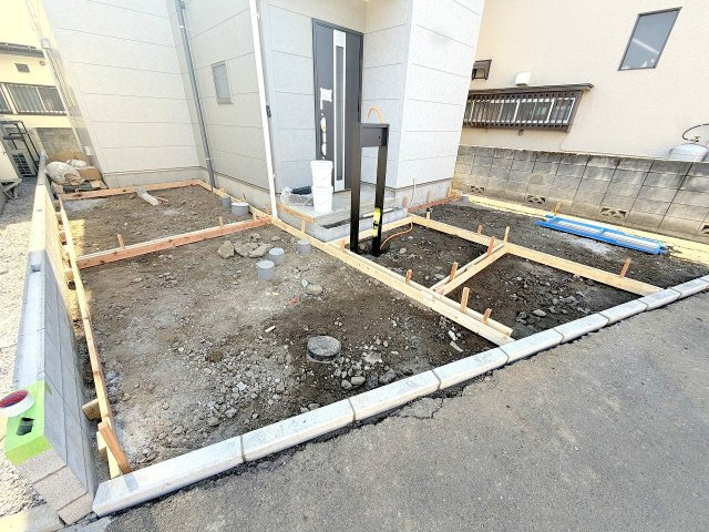 昭島市中神町2丁目  新築戸建の駐車場