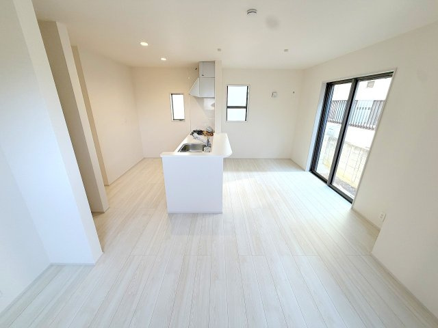 昭島市中神町2丁目  新築戸建の居間・リビング