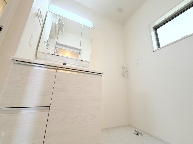 昭島市中神町2丁目  新築戸建の洗面所