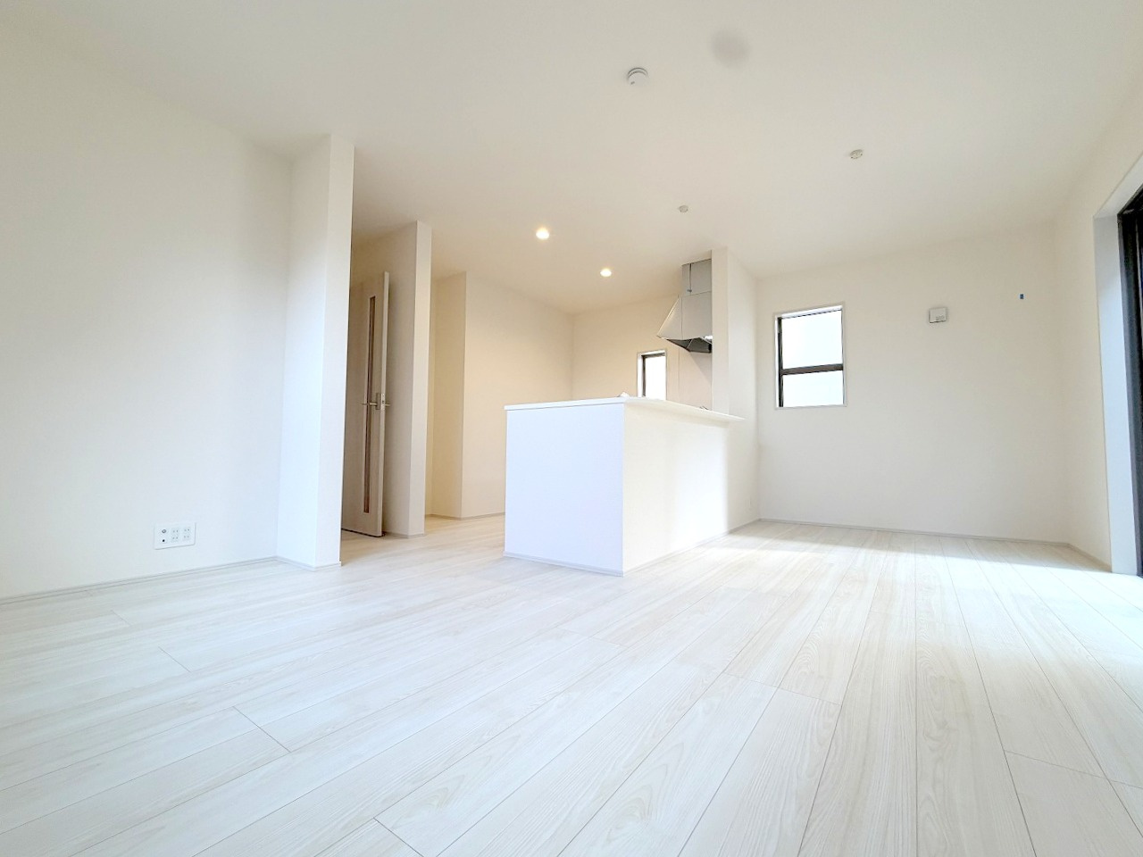 昭島市中神町2丁目  新築戸建の居間・リビング