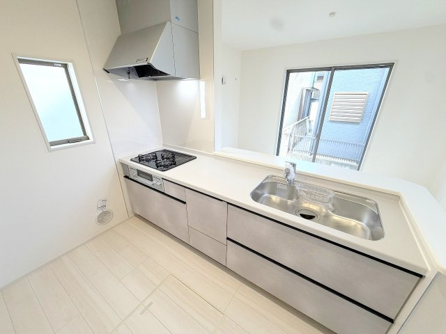 昭島市中神町2丁目  新築戸建の駐車場