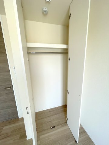 ヘーベルメゾン阿佐ヶ谷の収納|★洋室クローゼット★