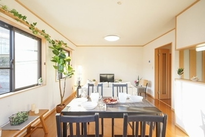 【居間・リビング】 | カサ・コリーナ | 家具・家電はつきません。