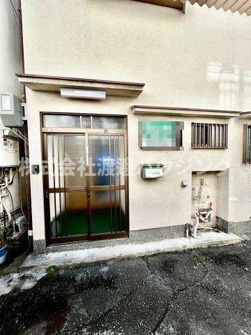 矢田貸家のエントランス