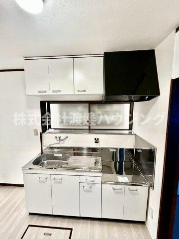 矢田貸家のキッチン