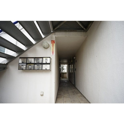 【エントランス】 | カーサグリス | エントランス