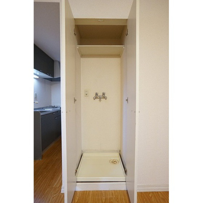 【その他】 | カーサグリス | 扉付き室内洗濯機置場