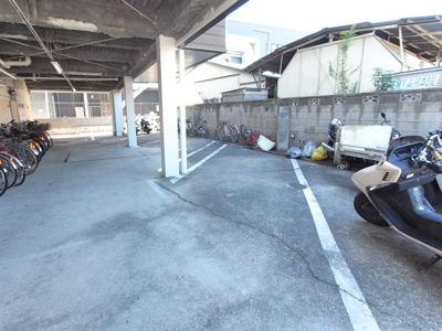 【駐車場】 | エムズマンション