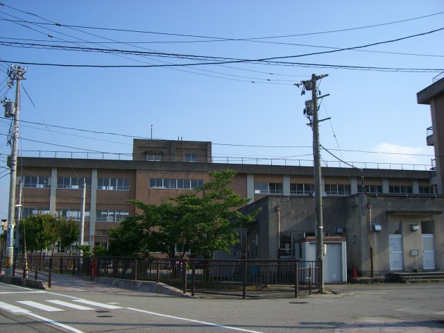 ヒューマックス中冨居の周辺|富山市立新庄小学校まで1,256ｍ