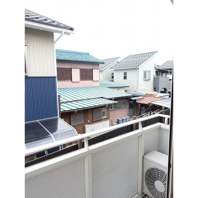 レフィナード　フロール　エフのバルコニー