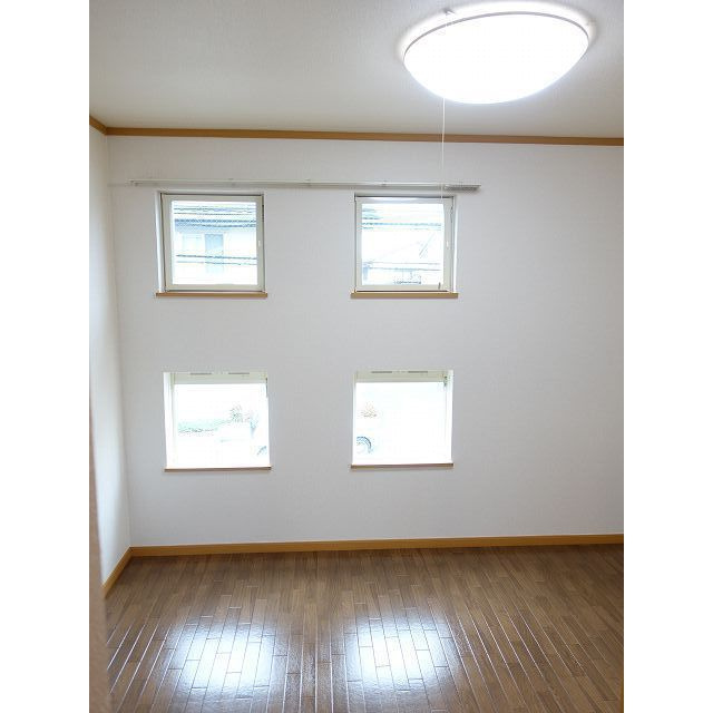 レフィナード　フロール　エフの内装