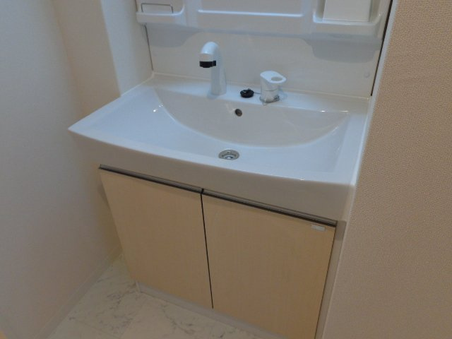 ヒューマックス中冨居の洗面所|洗面