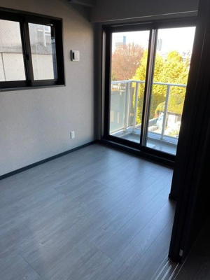 【洋室】 | HIROO VILLAGE